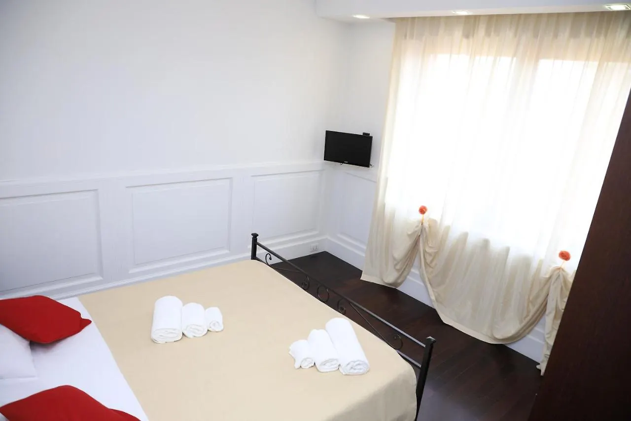 A Casa Di Lalla Naples 0*,